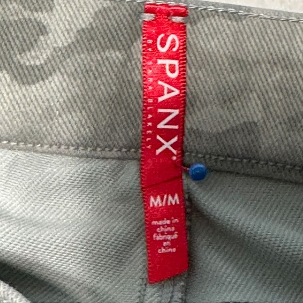 Spanx Jean-ish® Ankle Leggings Size Medium Stone Wash Camouflage Pull On Stretch - Picture 8 of 9